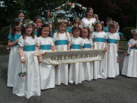 Rose Queen 2009 and Retinue